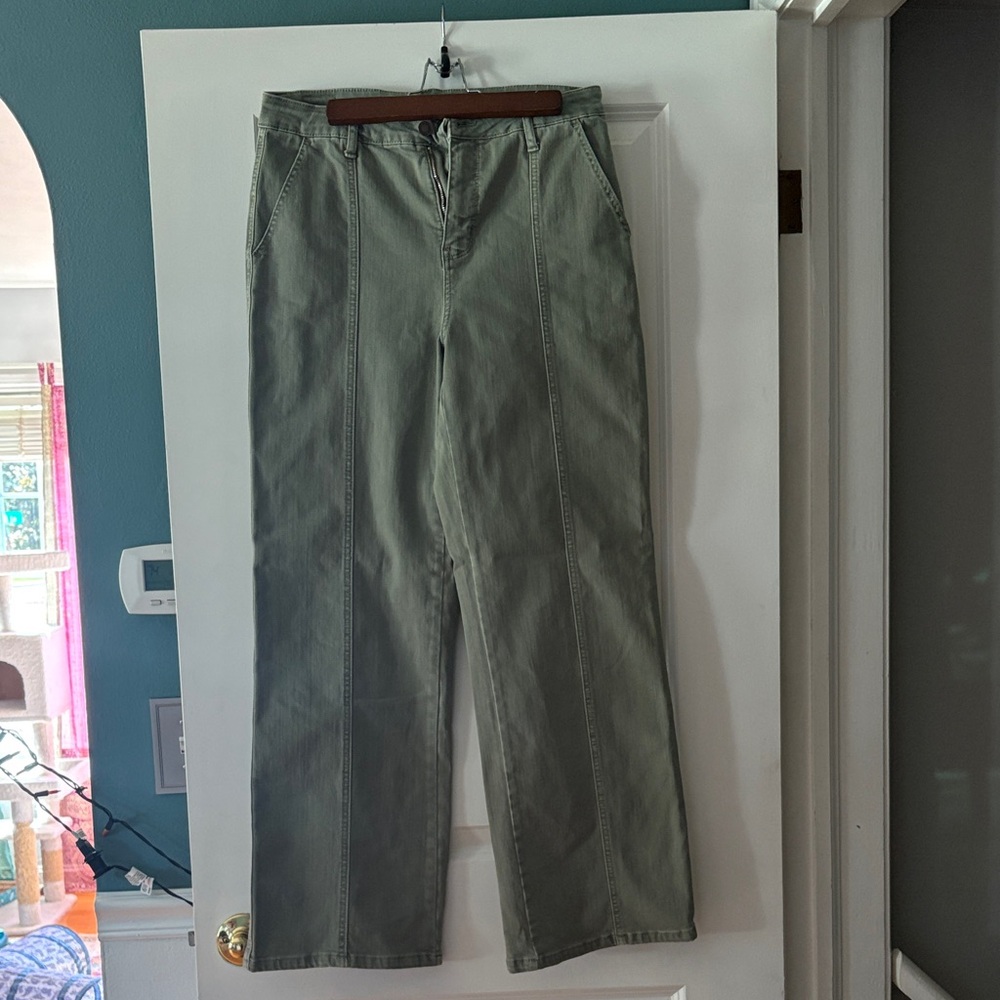 Judy Blue Green denim!